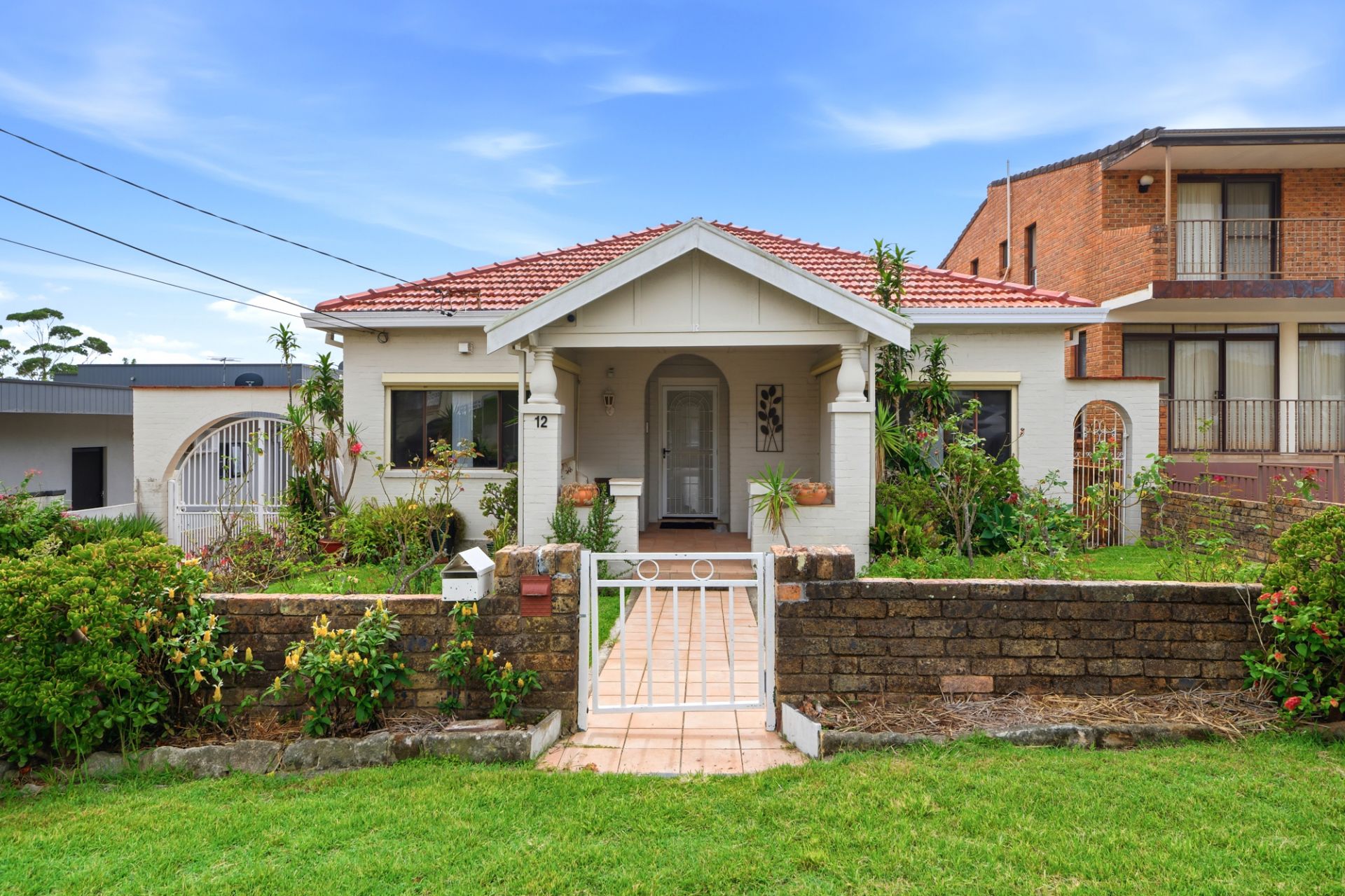 12 Benwerrin Avenue, Carss Park, Carss Park - Thumbnail 3