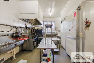 QUALITY OFFERING IN PADDINGTON'S RETAIL PRECINCT!