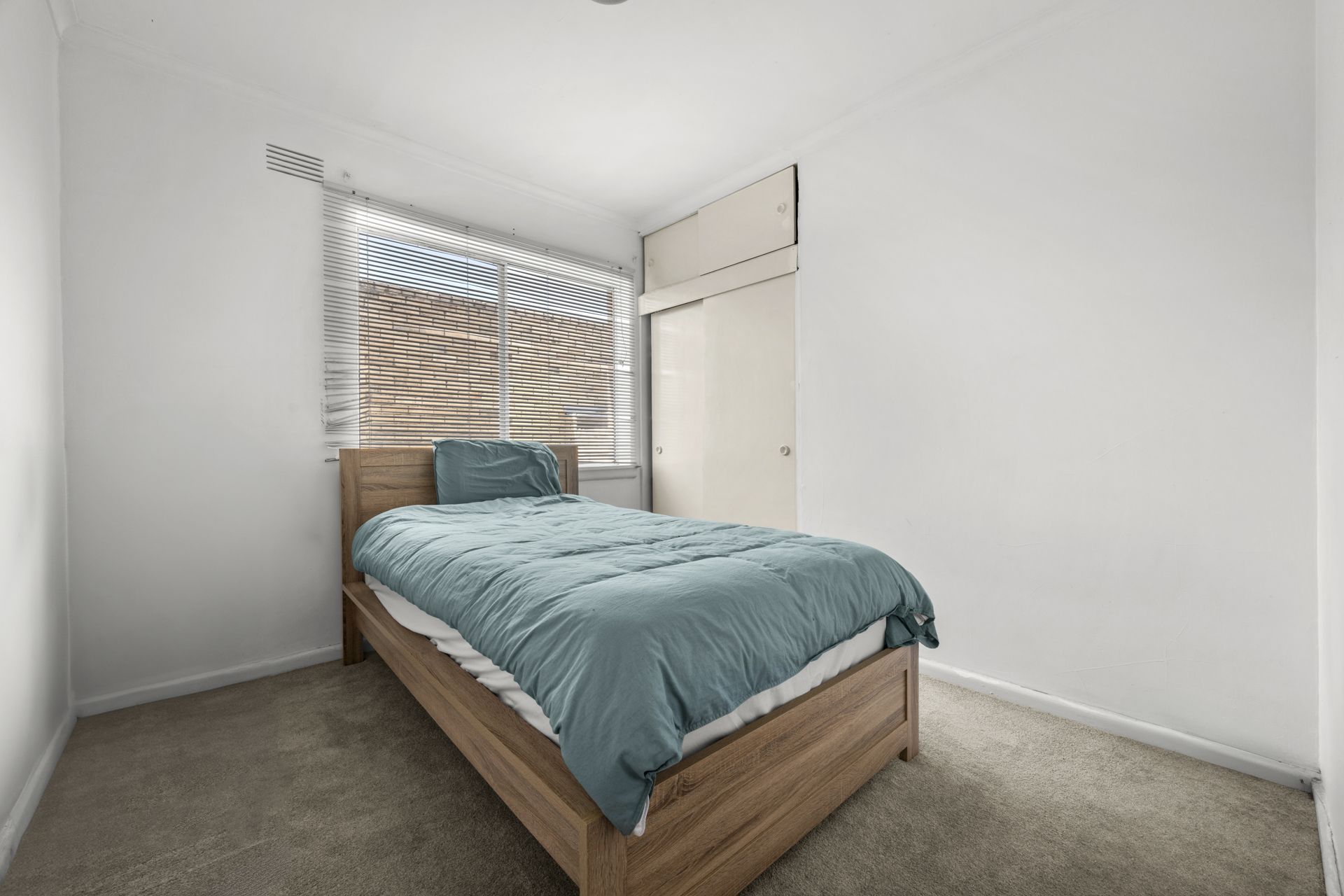 Solid Retail Investment
Prime Bundoora Location
