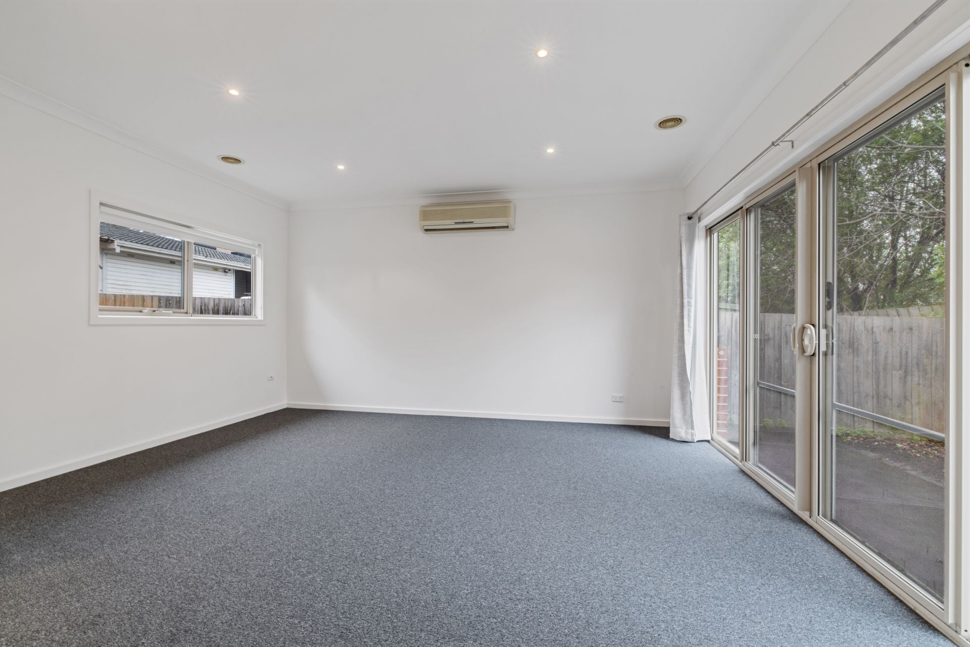 Low-Maintenance Living in Prime Reservoir Location
