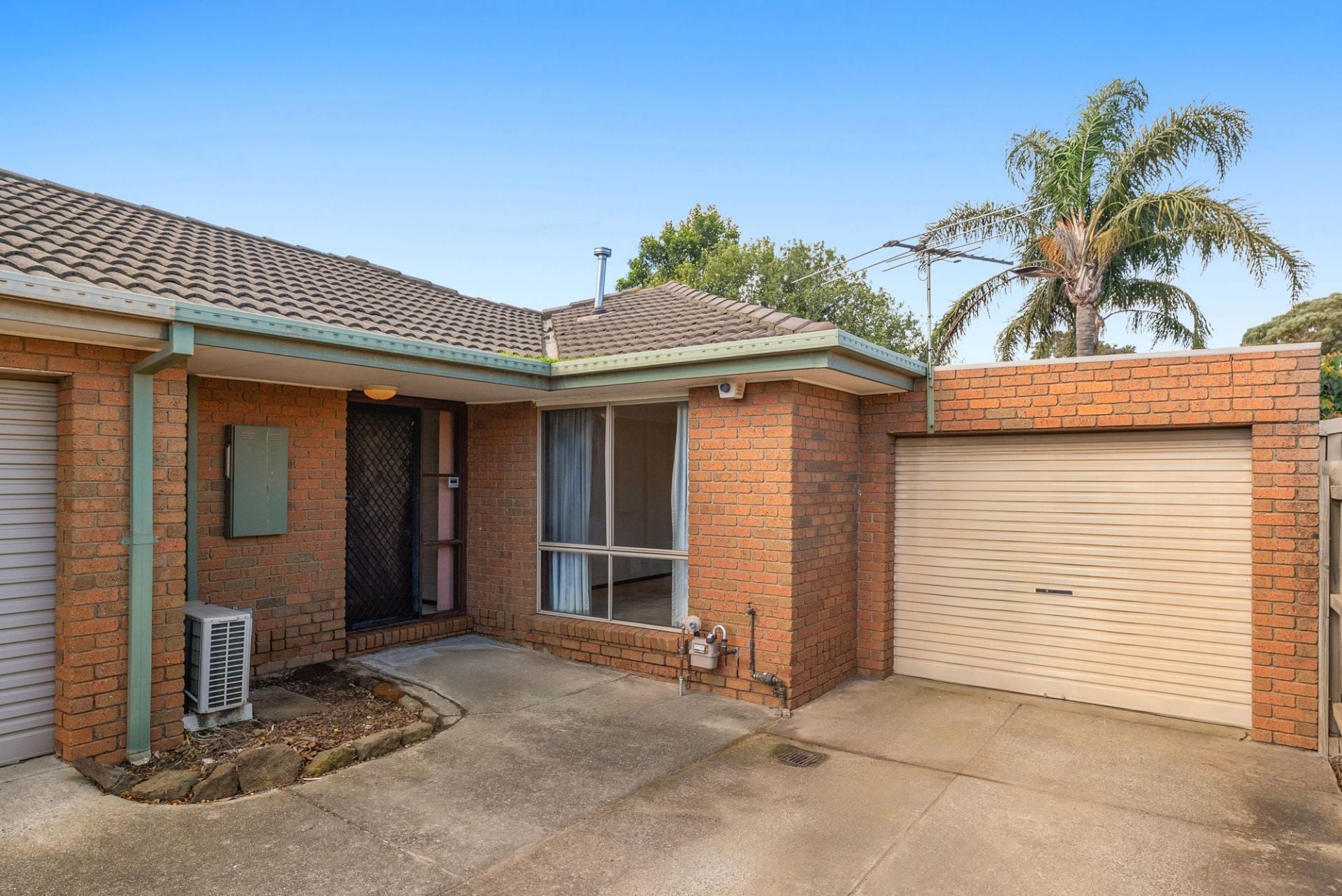 2/16 Dransfield Way, Epping