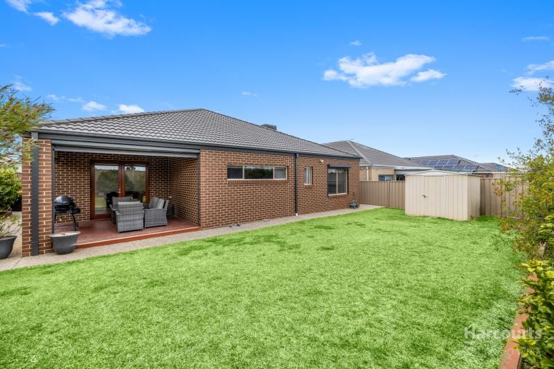 113 Oakview Parade, Caroline Springs