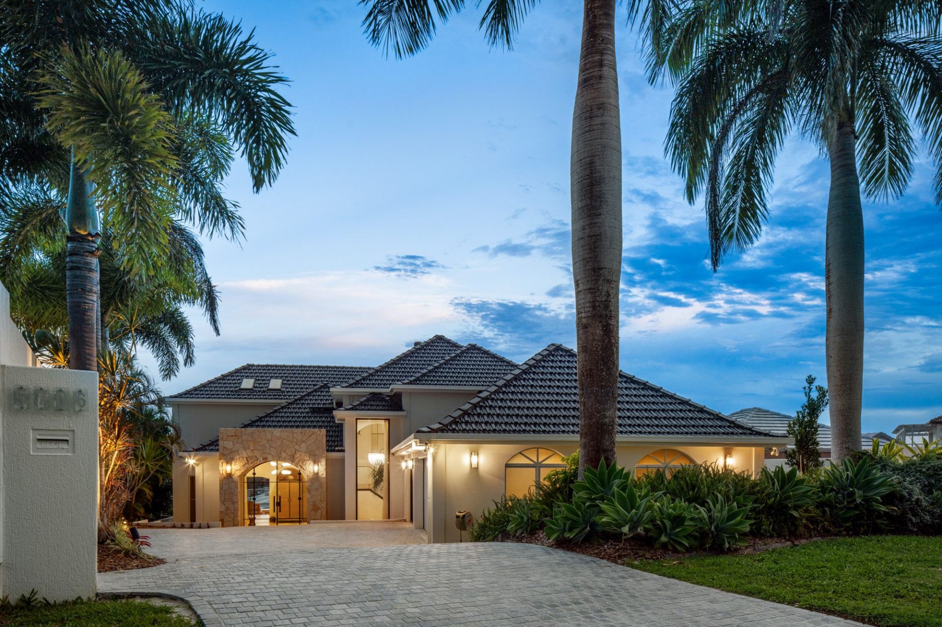 5706 Observation Crescent, Sanctuary Cove - Thumbnail 6