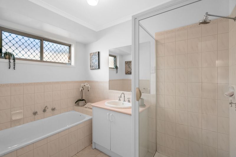 22 Cambala Avenue, Lalor