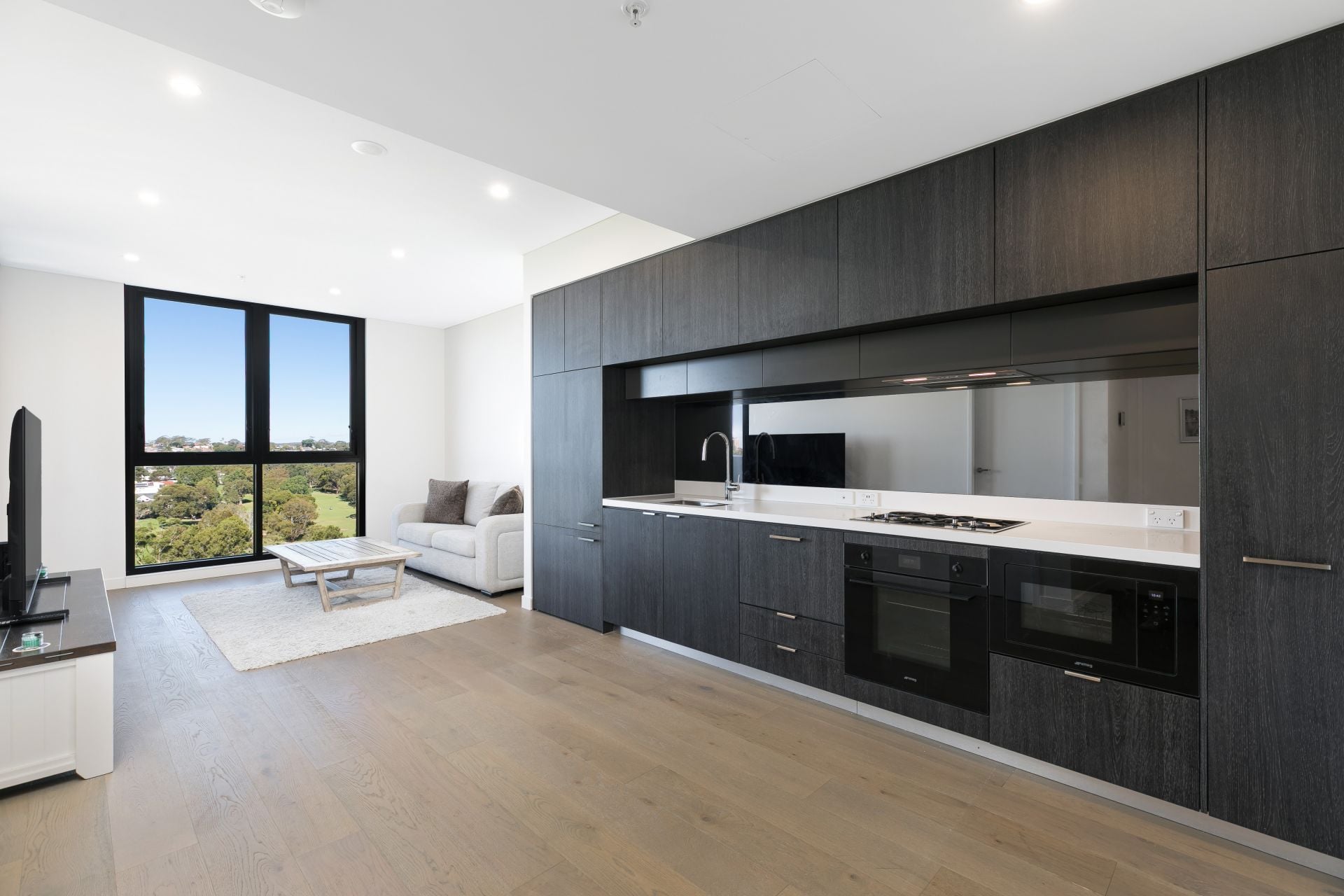 1001/455A Captain Cook Drive, Woolooware, Woolooware - Thumbnail 3
