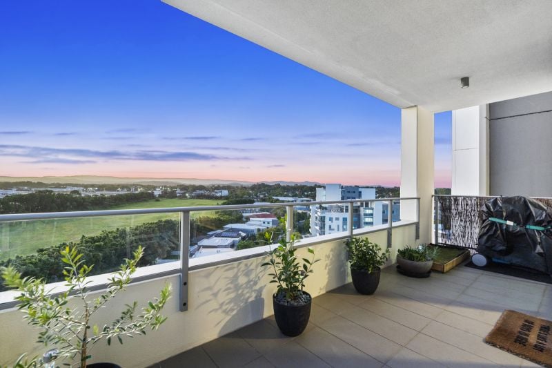 704/43 Harbour Town Drive, Biggera Waters - Thumbnail 3