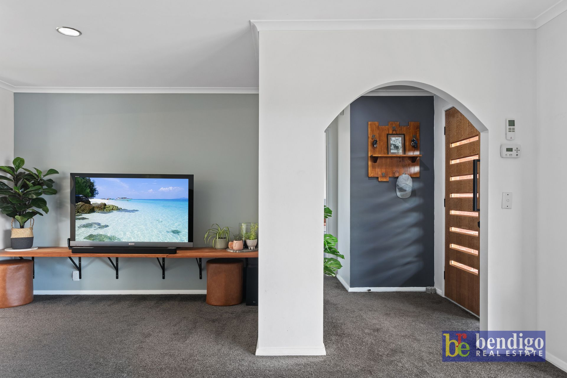 206 Aspinall Street Kangaroo Flat VIC, Flat - Thumbnail 2