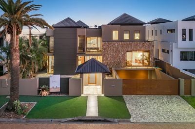 Elegant Multi-Level Waterfront Entertainer