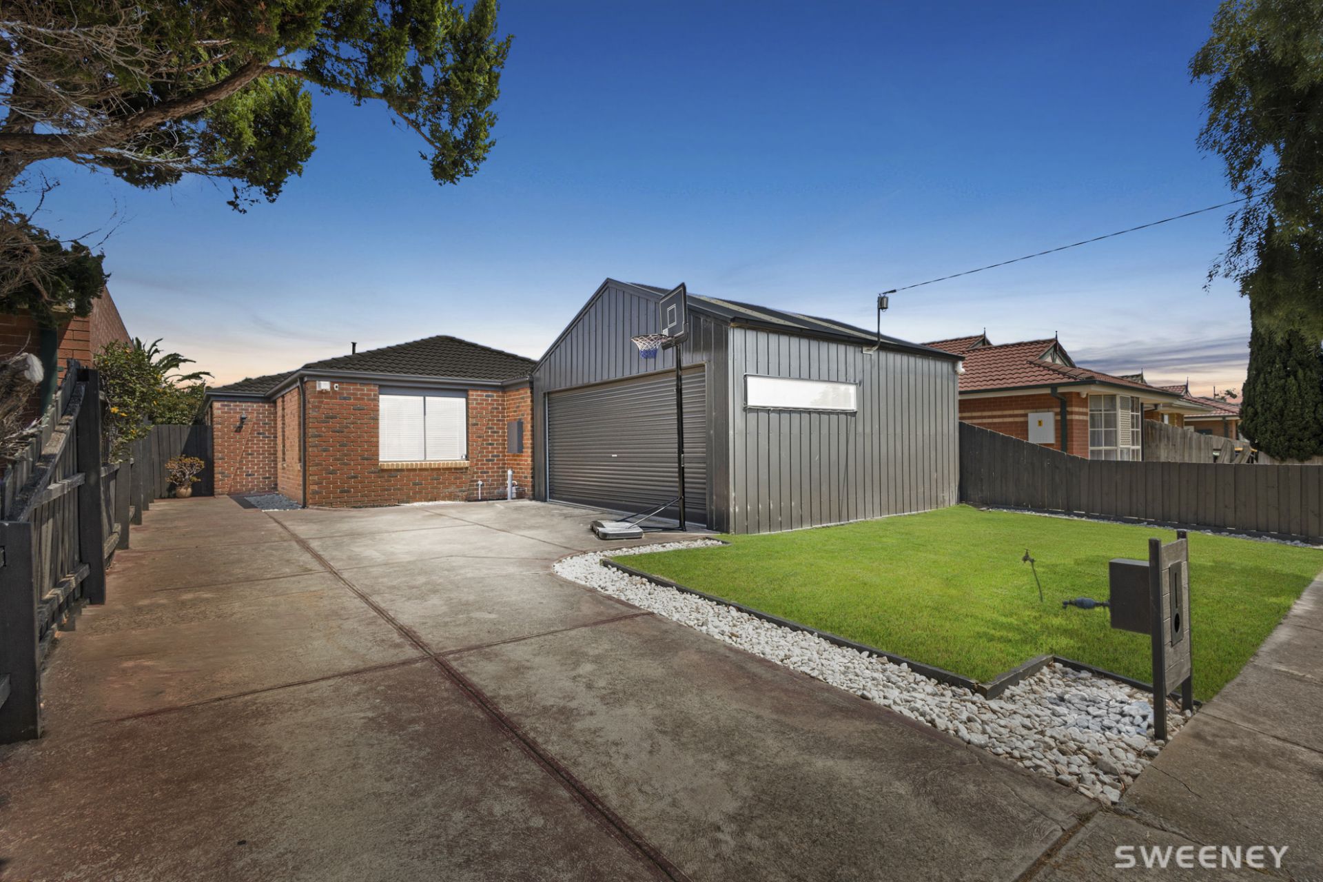12 Gibson Court, Altona Meadows - Thumbnail 2