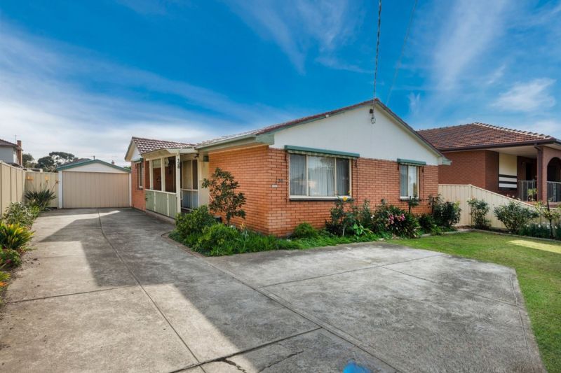 138 Alexander Avenue, Thomastown