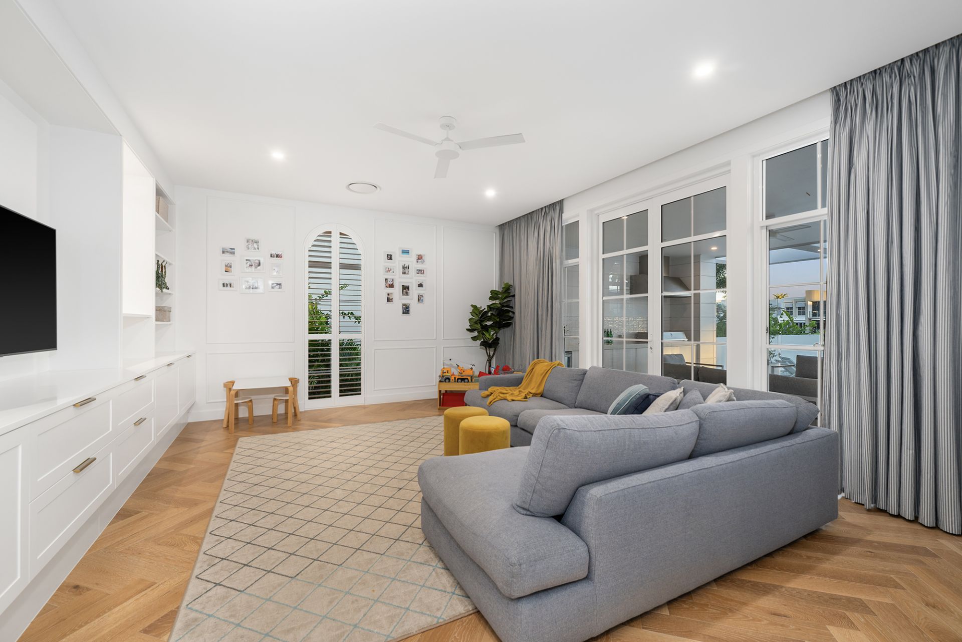 18 Knightsbridge Parade West, Sovereign Islands - Thumbnail 7
