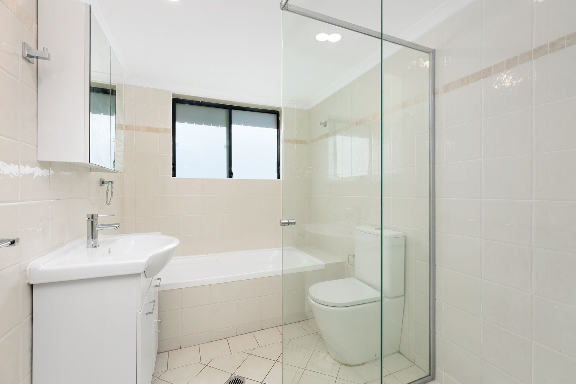 13/1-3 High Street Caringbah NSW, Caringbah - Thumbnail 5