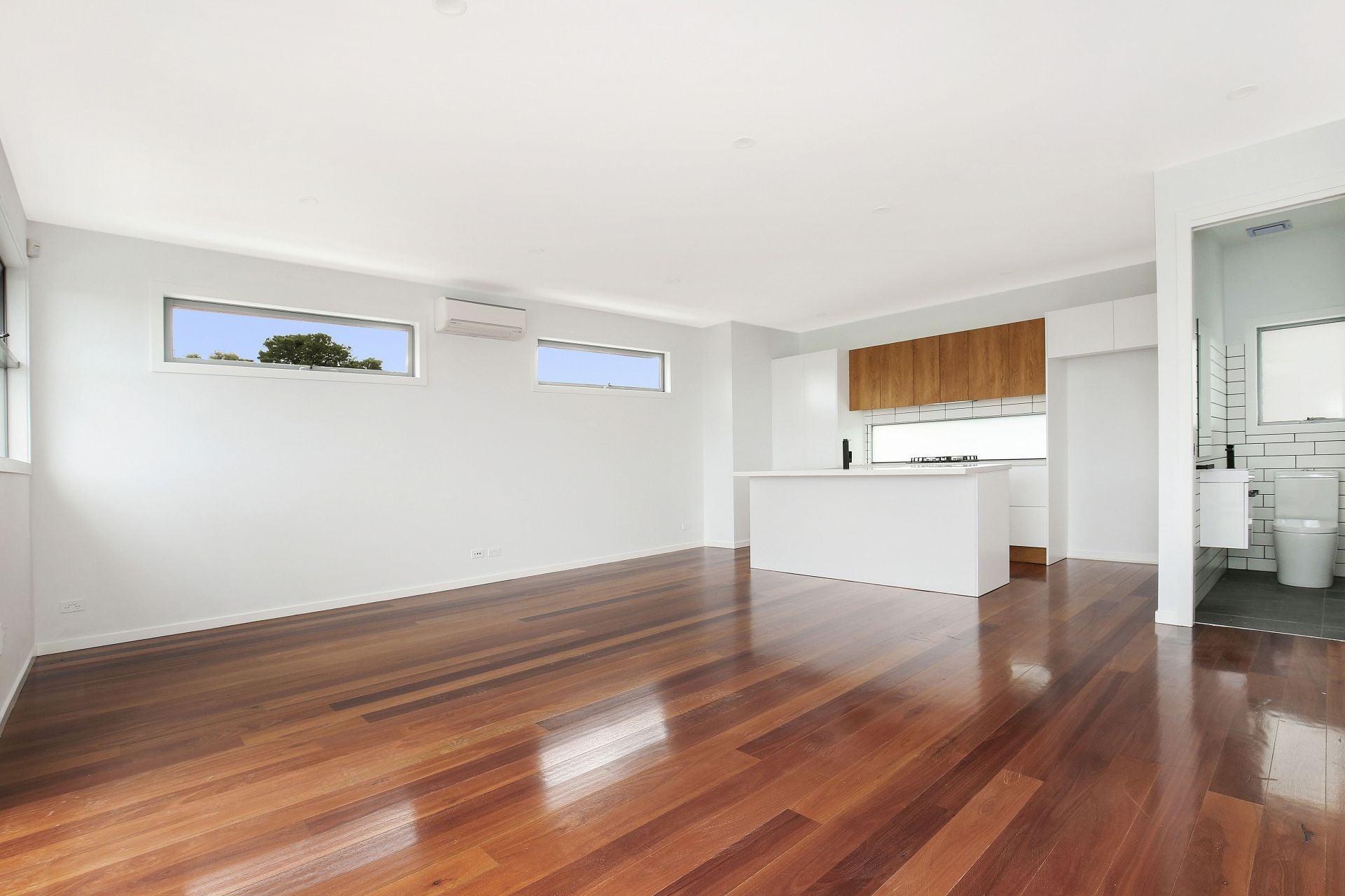 On the Preston/ Thornbury boarder with stunning city views