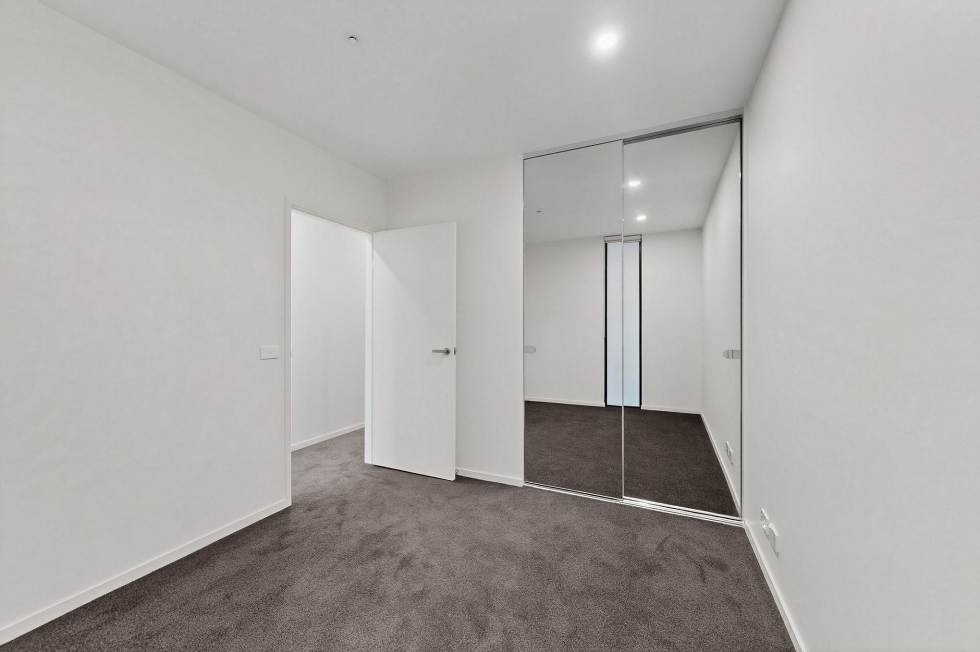 711/52 Park Street, South Melbourne - Thumbnail 8