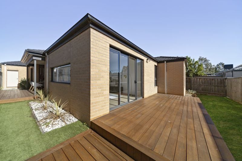 52 Black Braes Boulevard, Mernda