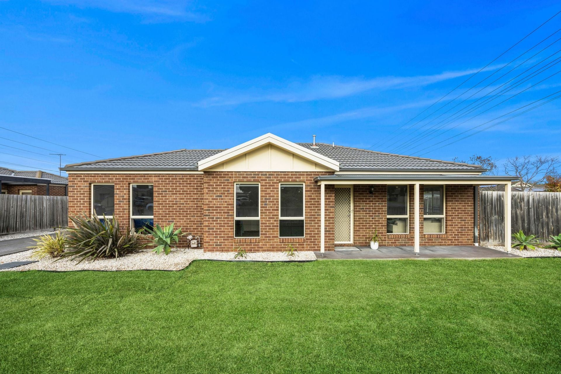 10/31-33 Cranbourne Drive, Corio - Thumbnail 2