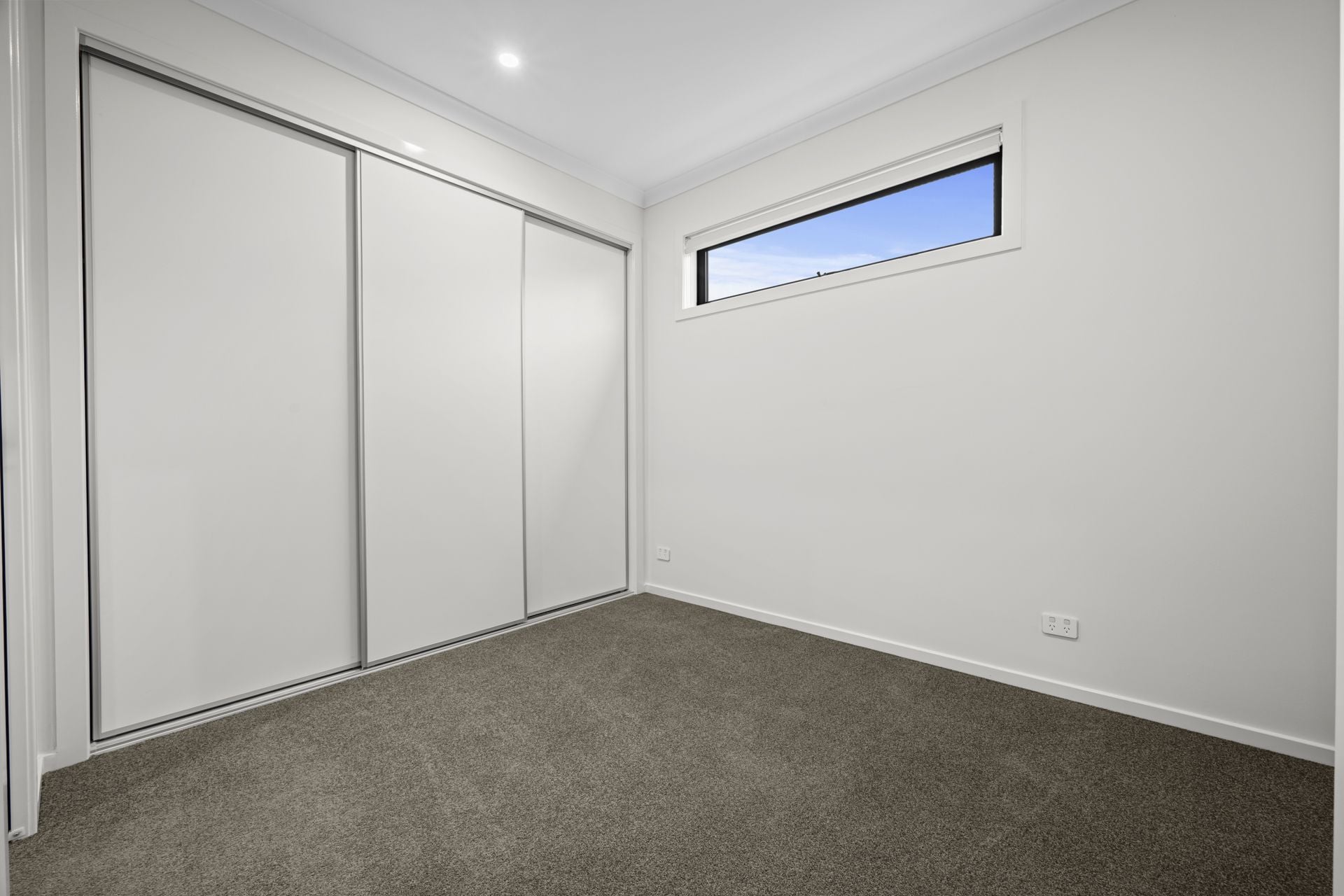 CONTEMPORARY COMFORT MEETS CONVENIENCE