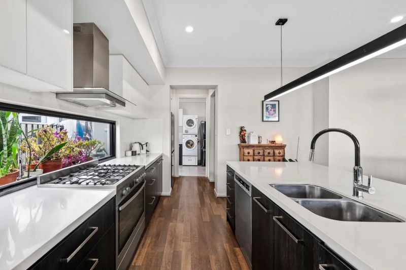 3 Lovat St, Helensvale QLD 4212, Helensvale - Thumbnail 4