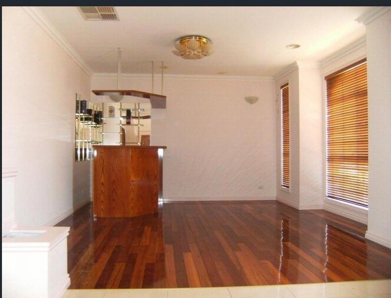 49 Grampians Way, Caroline Springs - Thumbnail 5