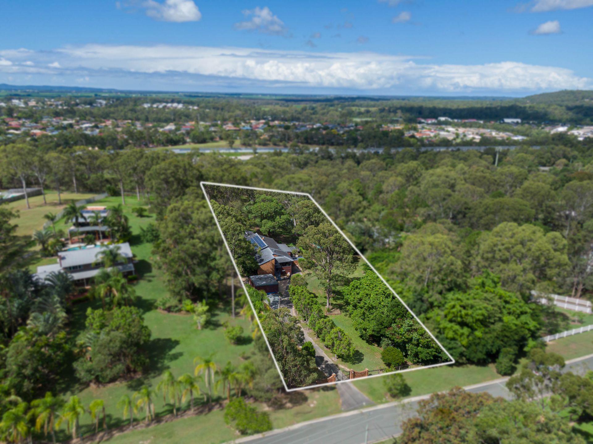 10 Edwards Place, Ormeau - Thumbnail 2