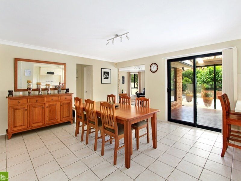 8 Glengarry Way, Horsley - Thumbnail 3