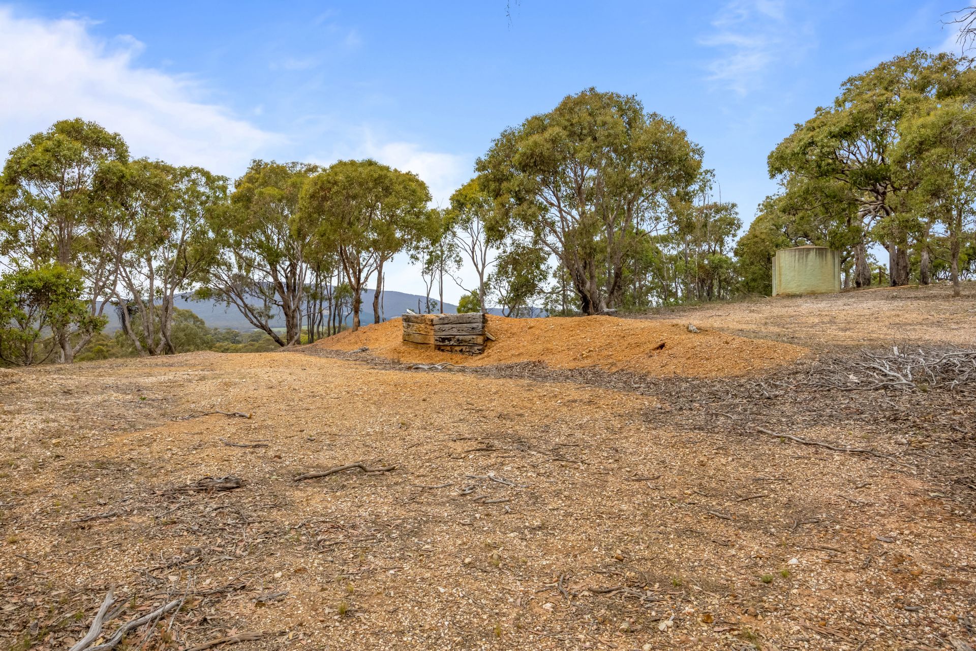 210 Cemetery Road, Landsborough, Landsborough - Thumbnail 8