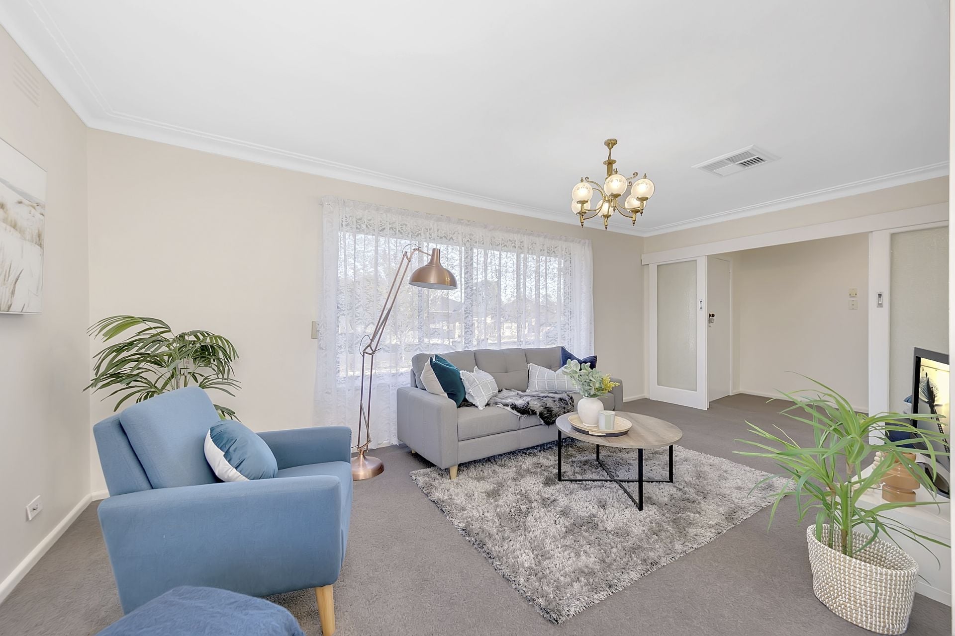 Stylish Abode, Sought After Surronds