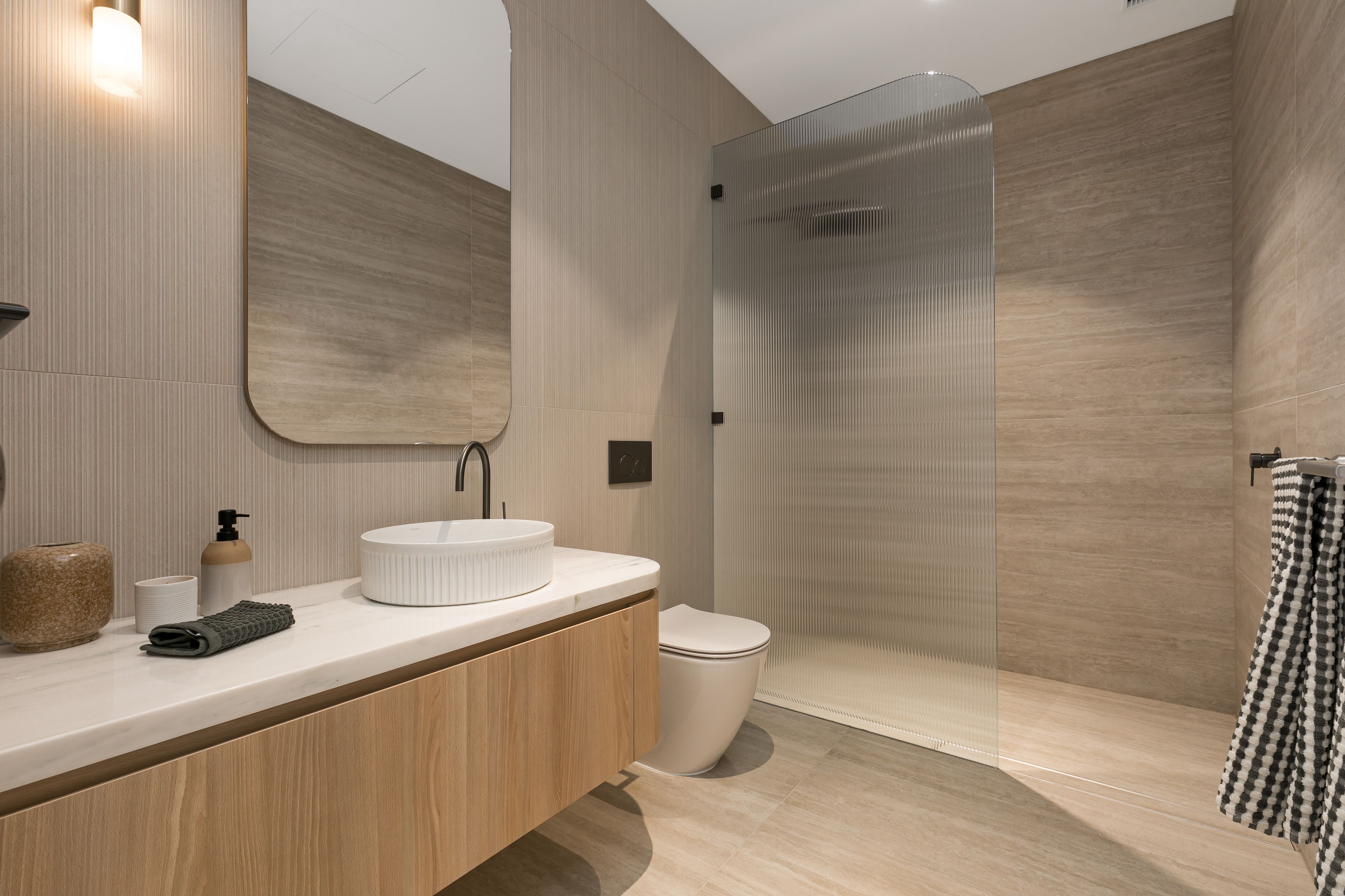 17b Saunders Bay Road CARINGBAH SOUTH 2229