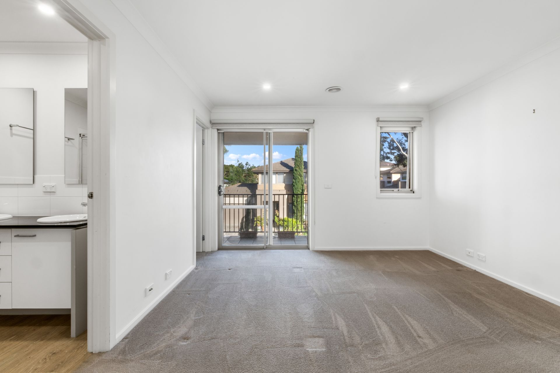 Modern & Low-Maintenance Living in Prime Epping Location