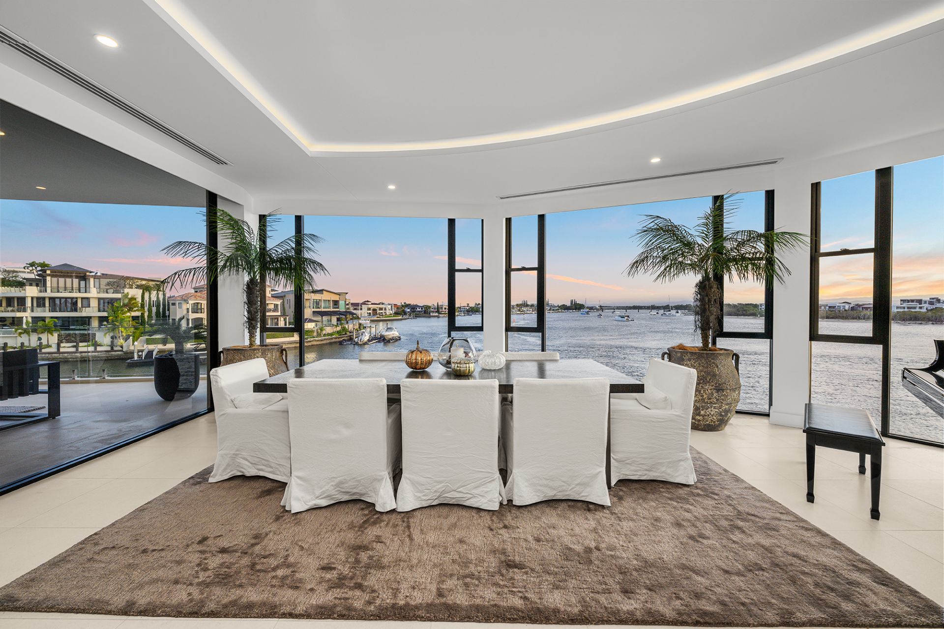 26 Hampton Court, Sovereign Islands - Thumbnail 6