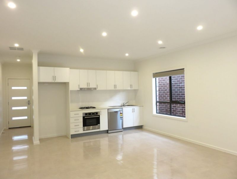 11 Quartz Grove, Epping