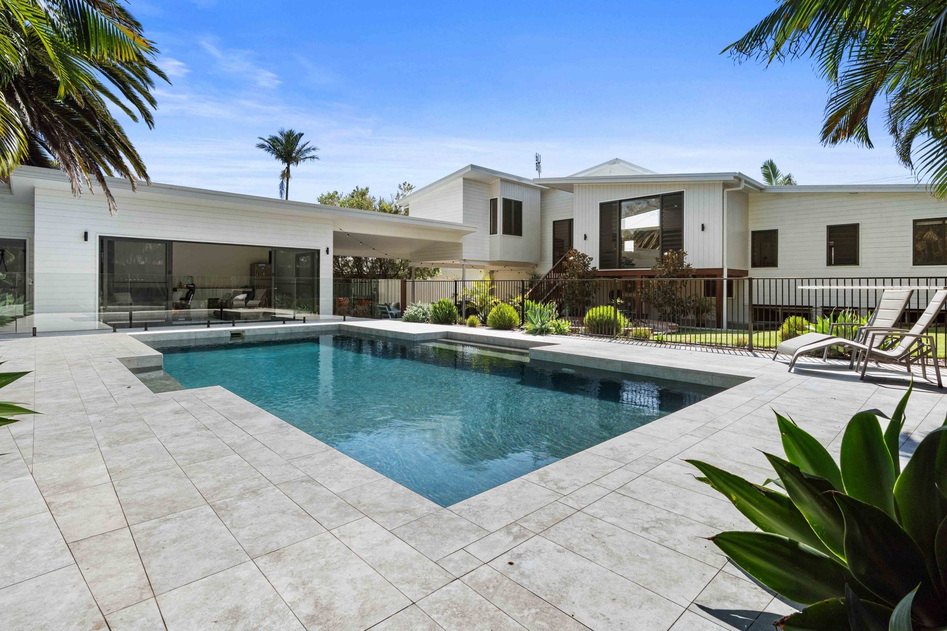 35 Pacific Street, Caves Beach - Thumbnail 2