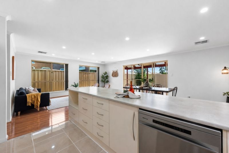 8 Colac St Greenacres SA, Greenacres - Thumbnail 3
