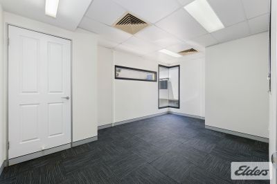 PRIME INDUSTRIAL OFFICE/SHOWROOM!