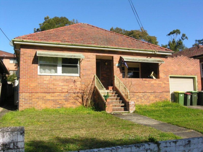 130 Flora Street SUTHERLAND 2232