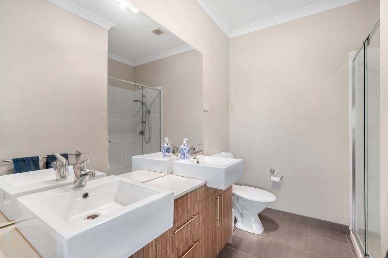 9 Carlow Walk, Lalor