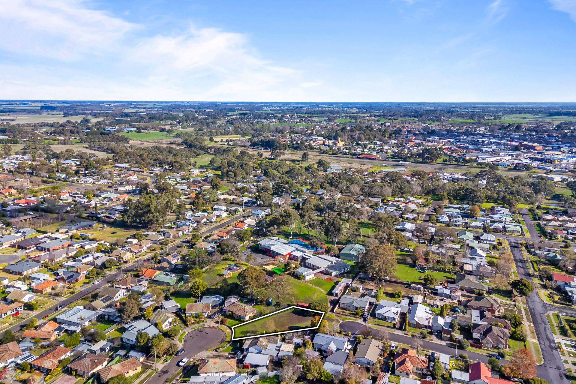 5 Dunbar Court, Hamilton, Hamilton - Image 1