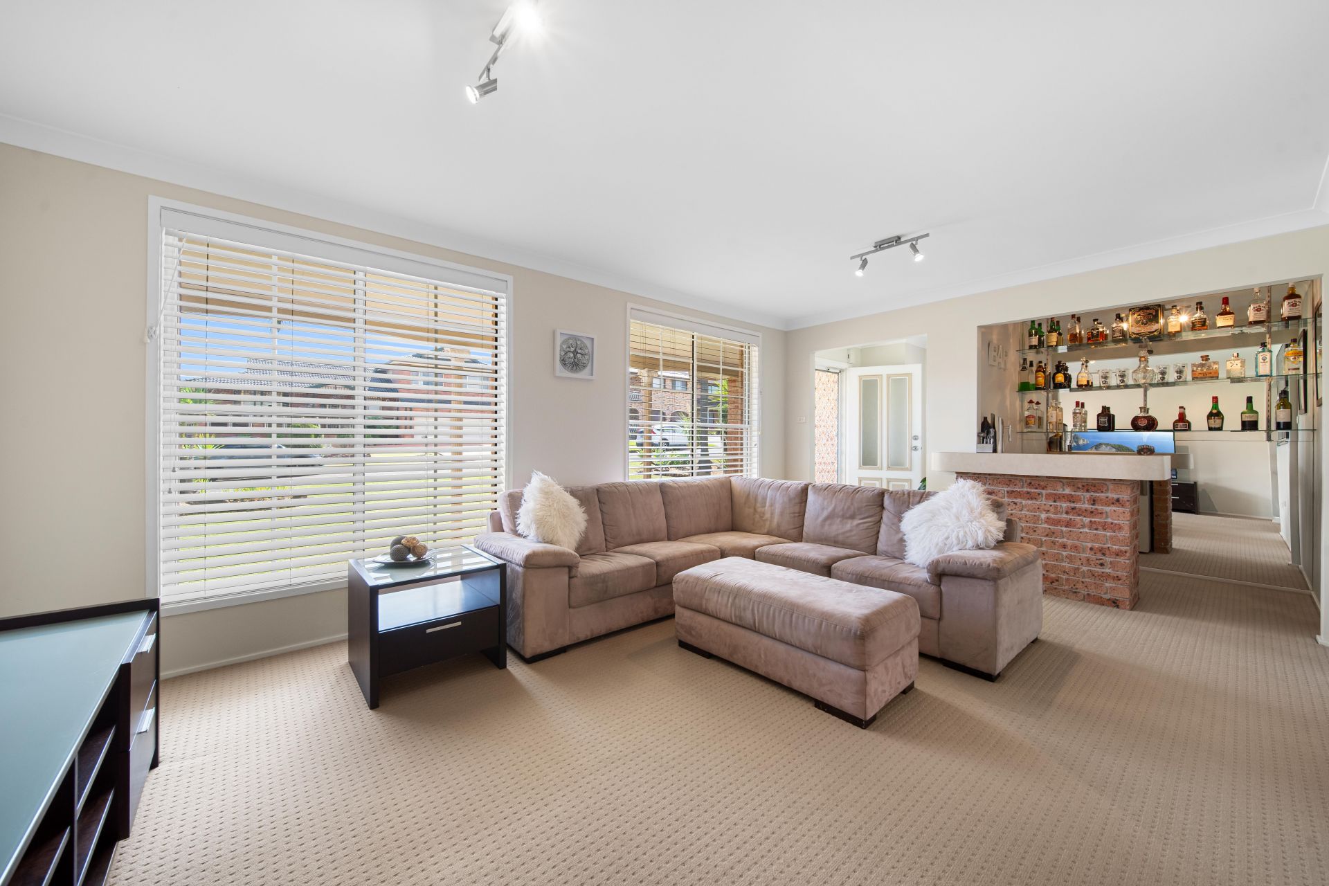 3 Brampton Close, Hinchinbrook, Hinchinbrook - Thumbnail 4