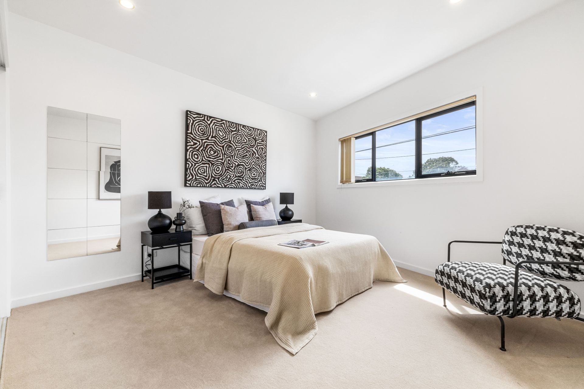 Spacious, Modern Living Over Two Levels