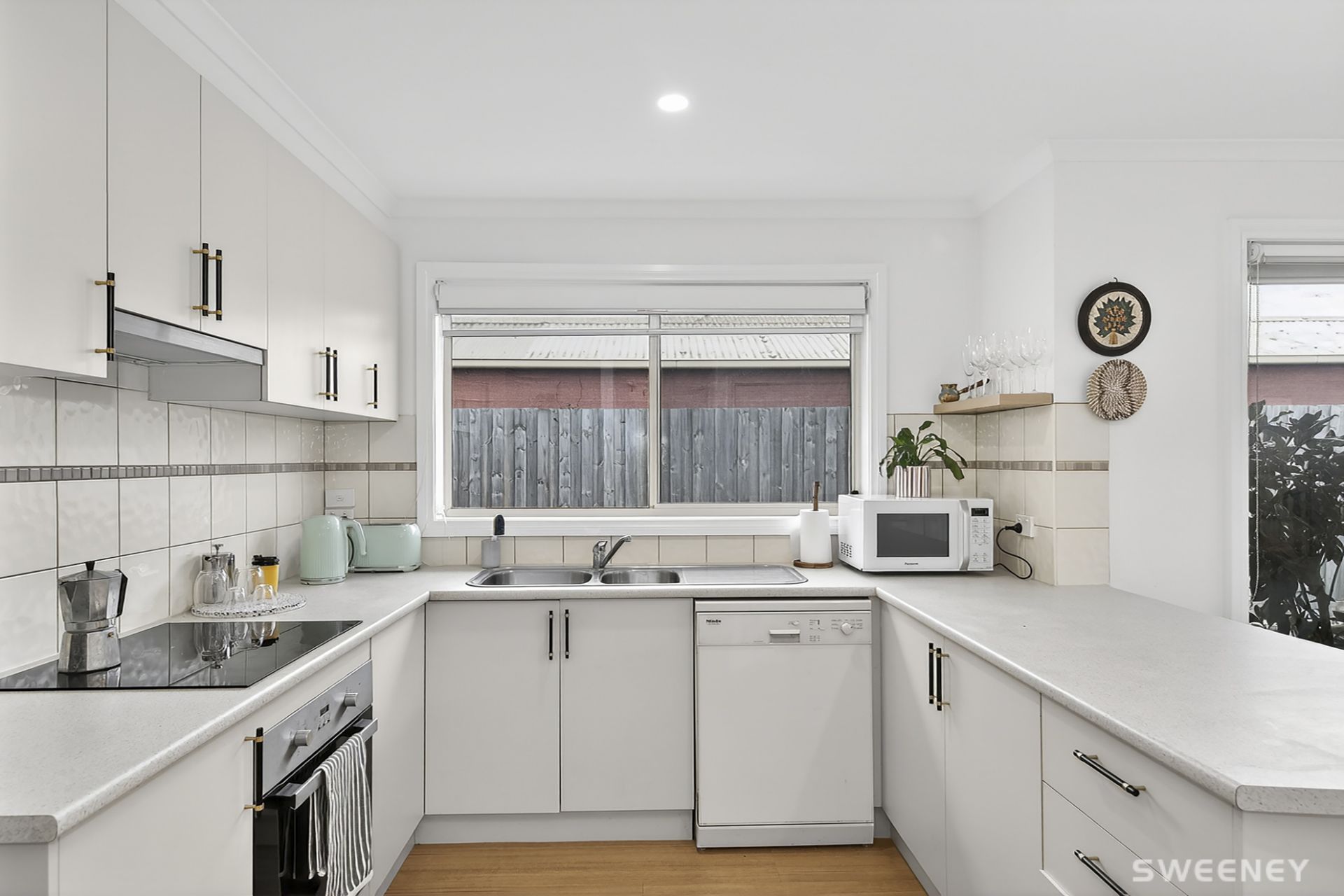 1/10 Dillon Court, Altona Meadows - Thumbnail 8