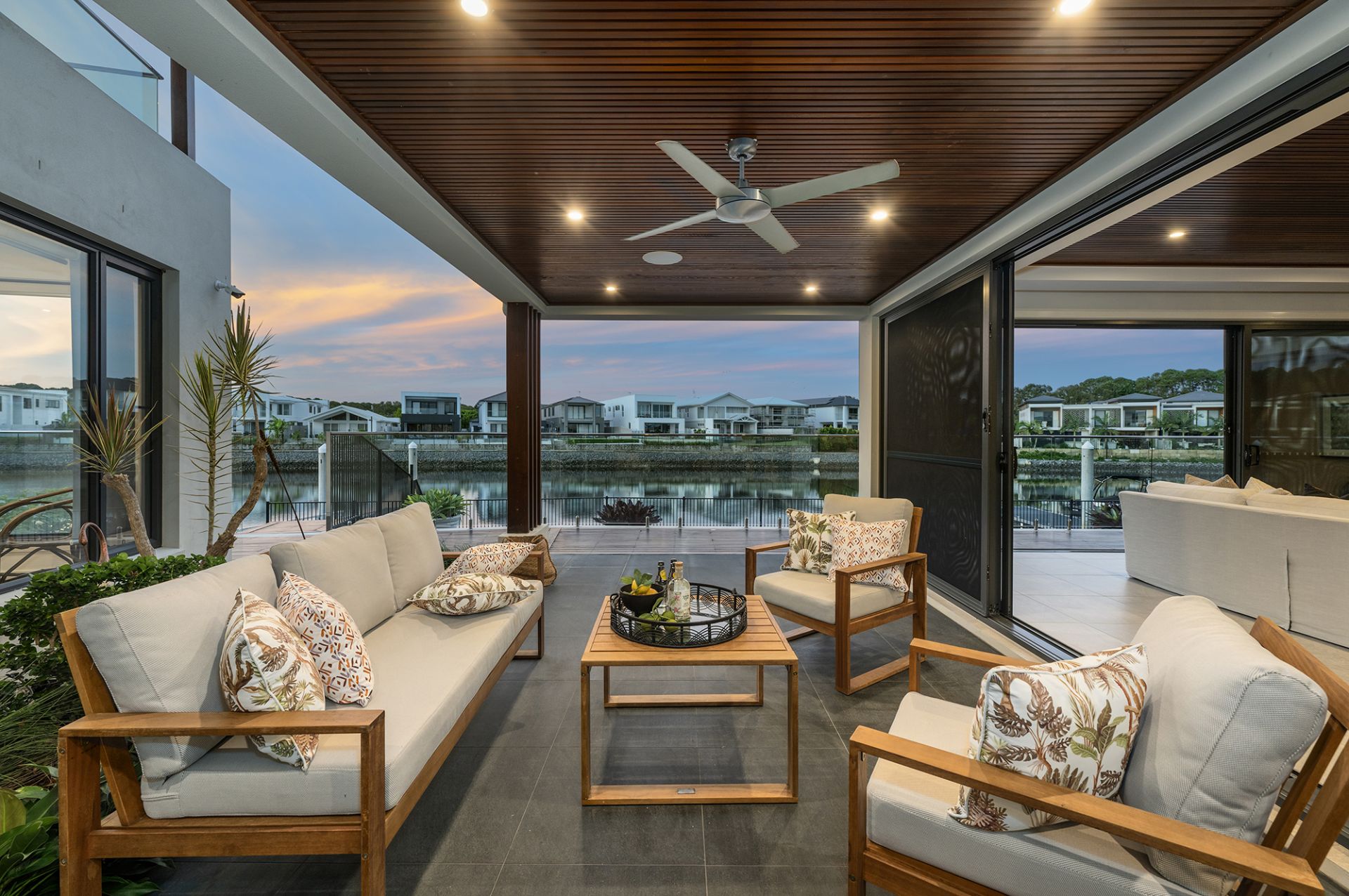 14-16 Northwater Drive, Hope Island - Thumbnail 3