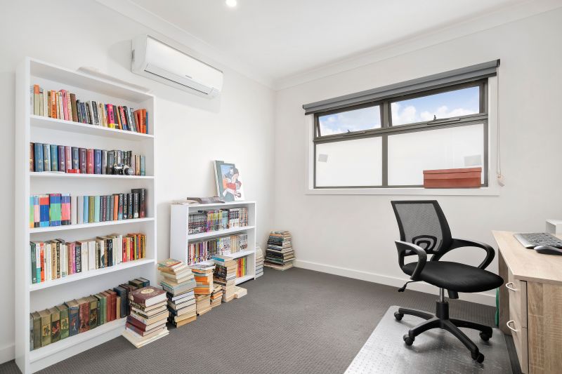 3/60 Clingin Street, Reservoir