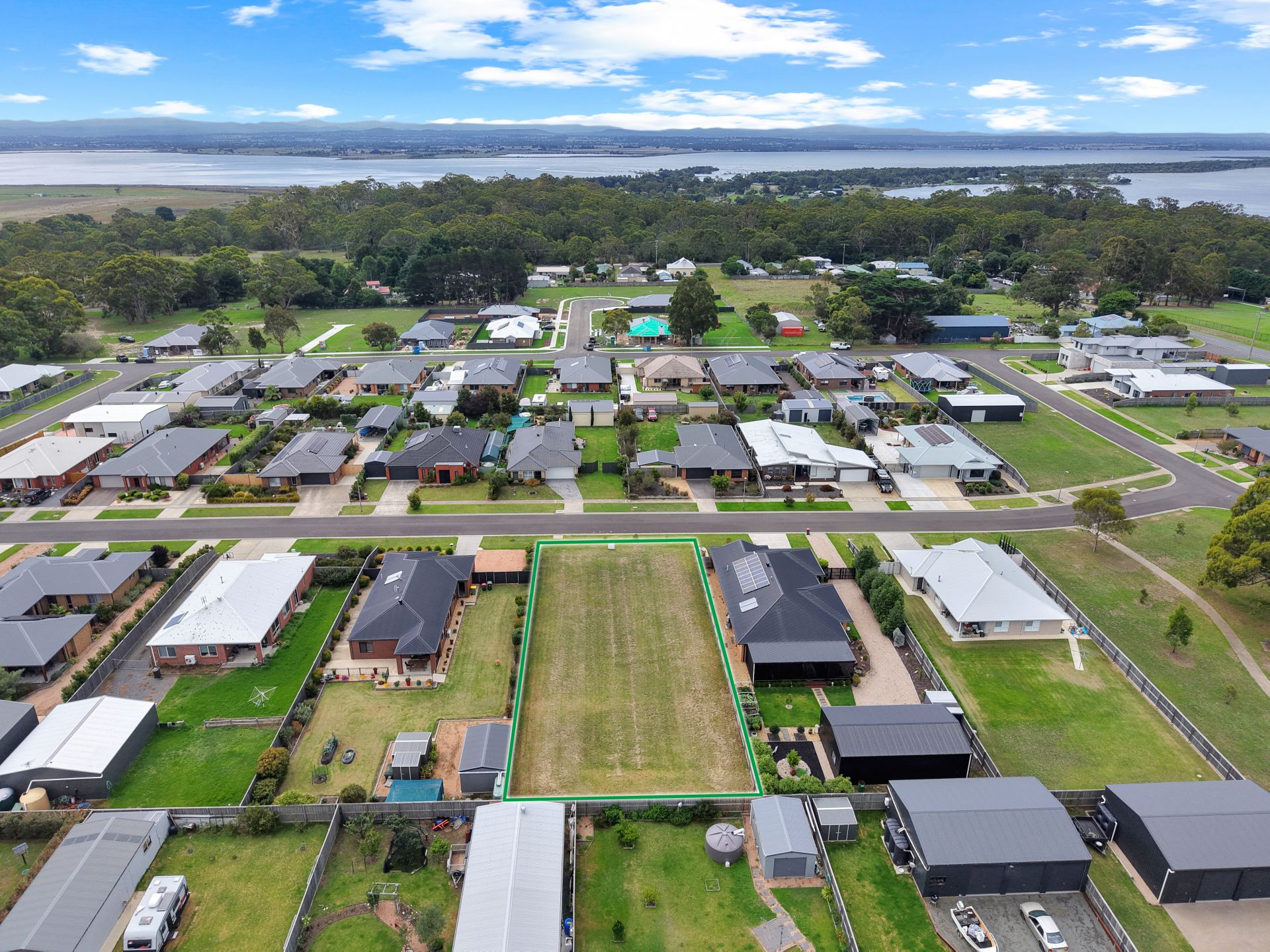 9 Maravito Terrace, Eagle Point VIC, Eagle Point - Thumbnail 3