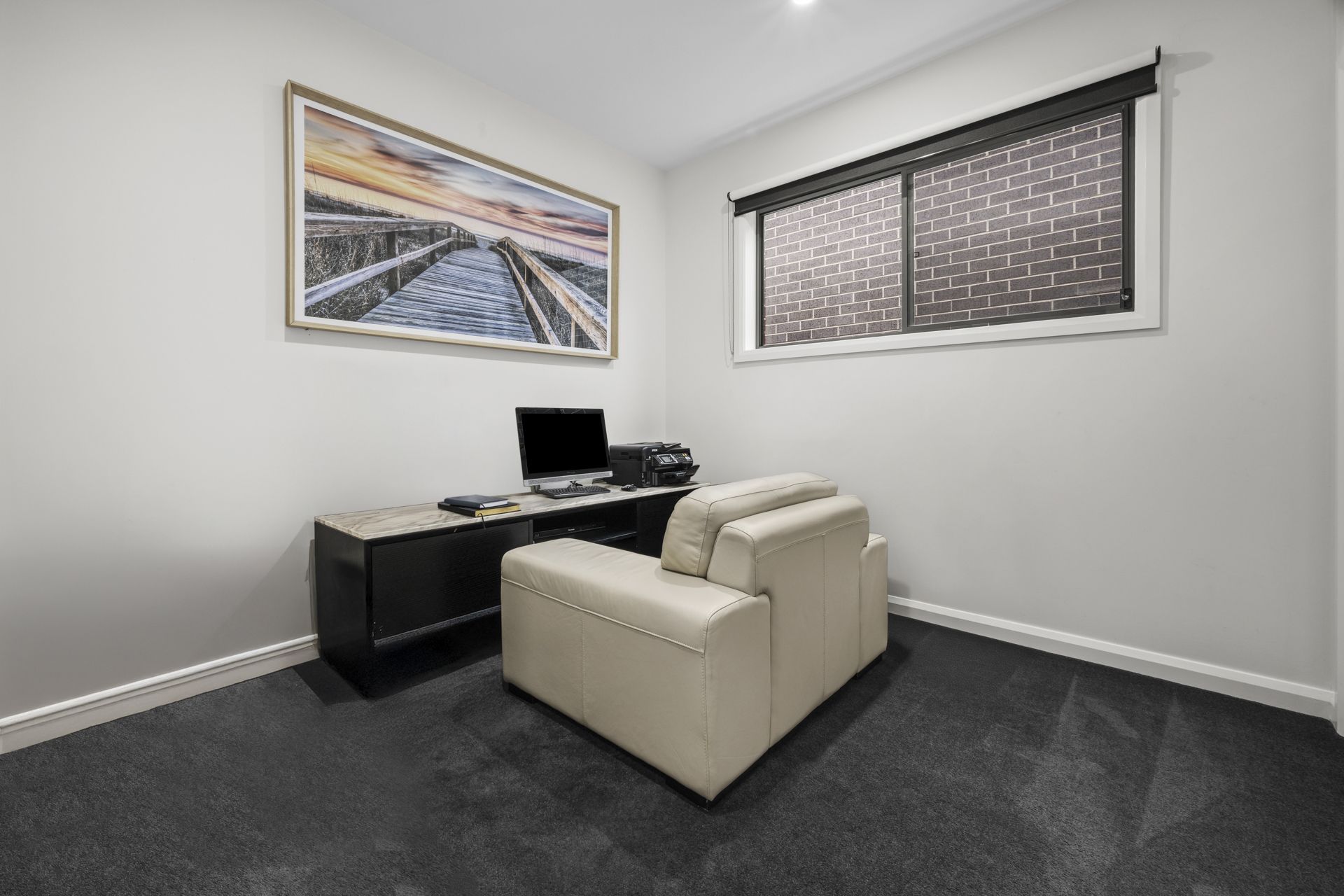 Modern Comfort in a Prime Family Setting