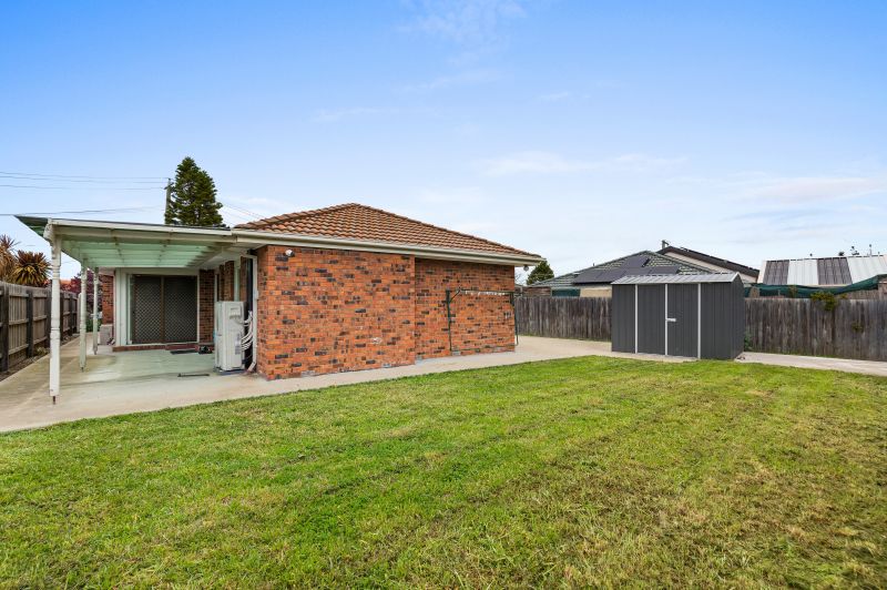 11 Woolnough Drive, Mill Park