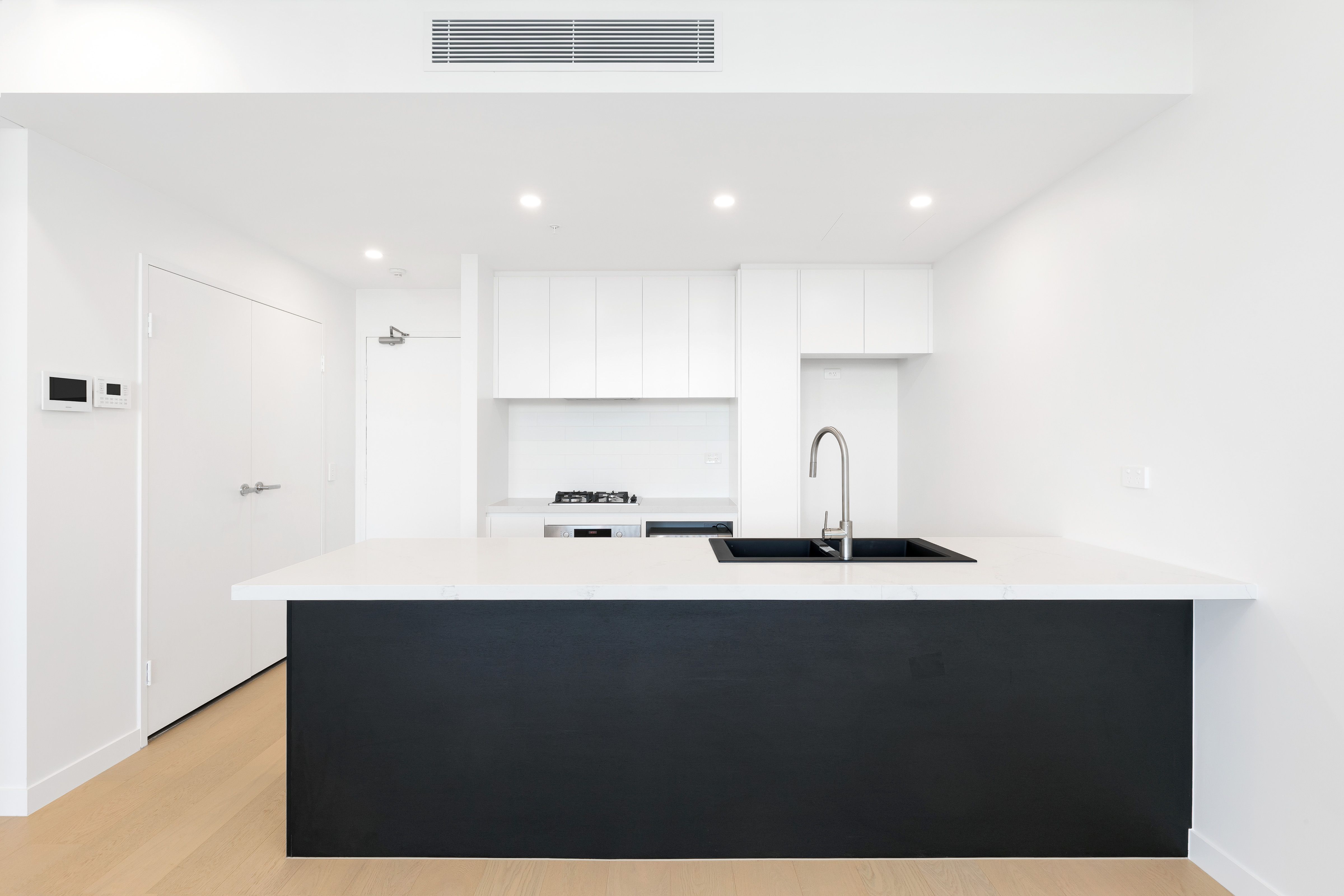 302/102-104 Caldarra Avenue ENGADINE 2233