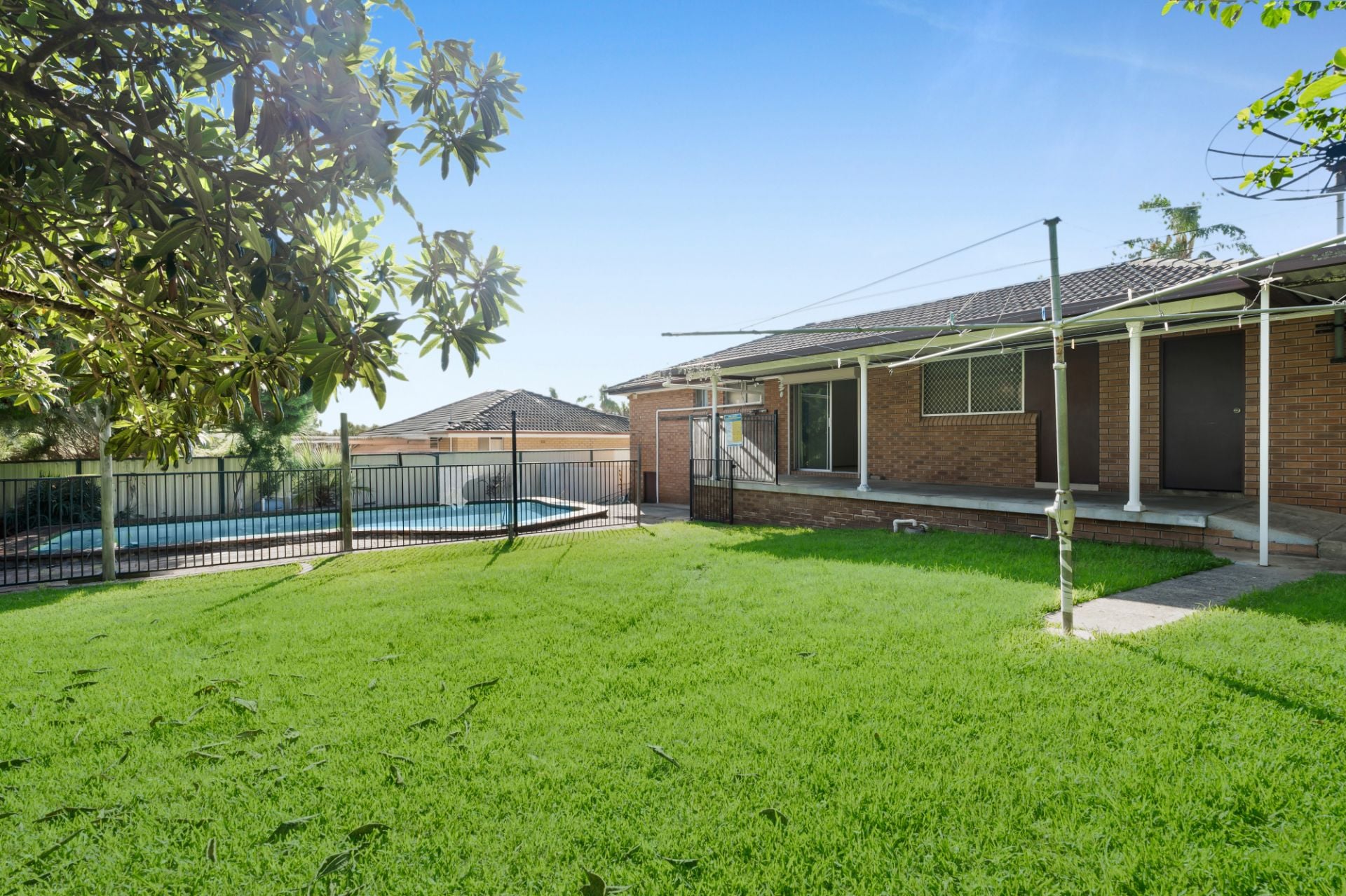 9 Bronzewing Street, Ingleburn, Ingleburn - Thumbnail 2