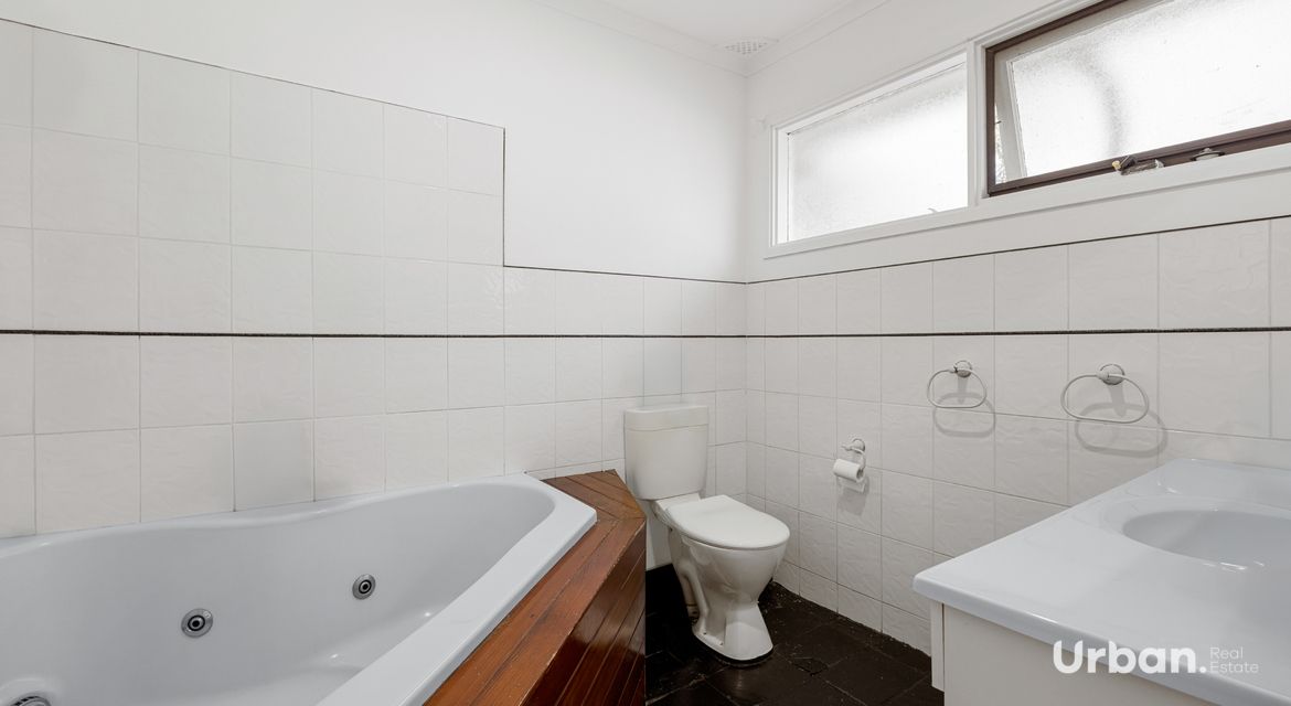 Ambarvale 6 Micawber Street