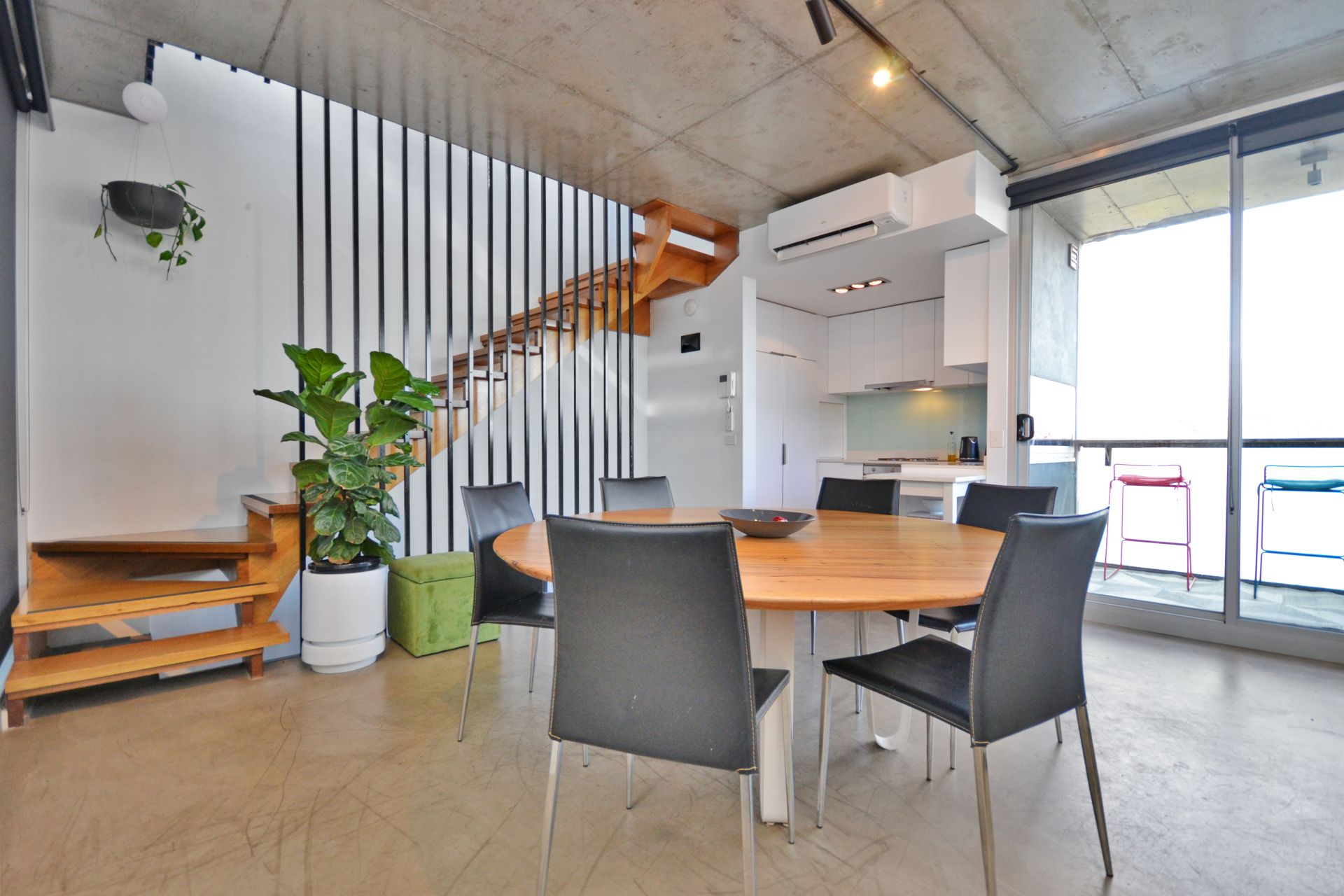 LUXURIOUS LIVING OVER THREE LEVELS