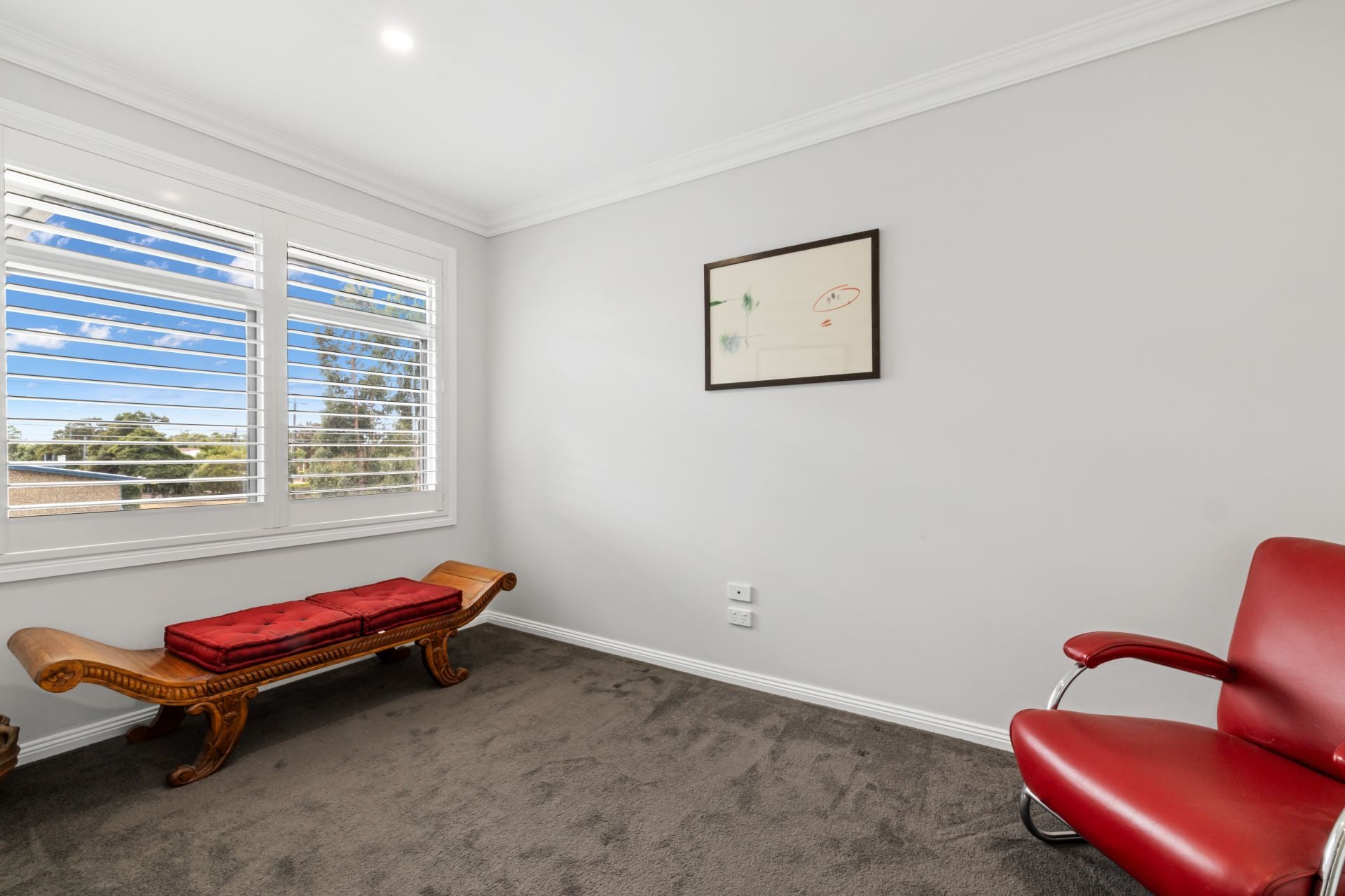Stylish, Low Maintenance Living in Prime Thomastown Pocket